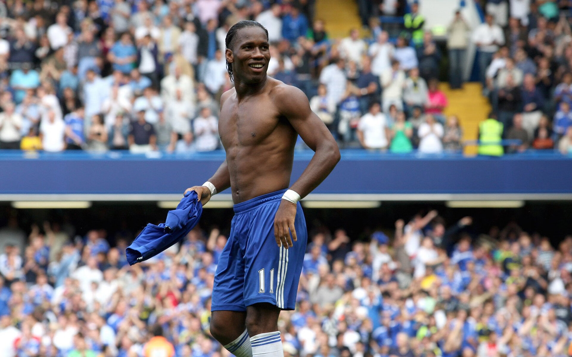 德甲争冠战之夜，门迪关键节点连续得分，改写的不只是比分